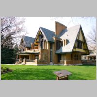 Nathan G. Moore House (1923), Oak Park, IL, USA, photo J. Crocker, Wikipedia.jpg